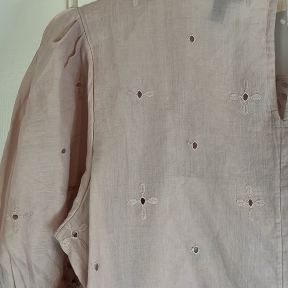 Express | Pale Pink Embroidered Eyelet Lace Puff Sleeve Romantic Top Size Small - Picture 8 of 13